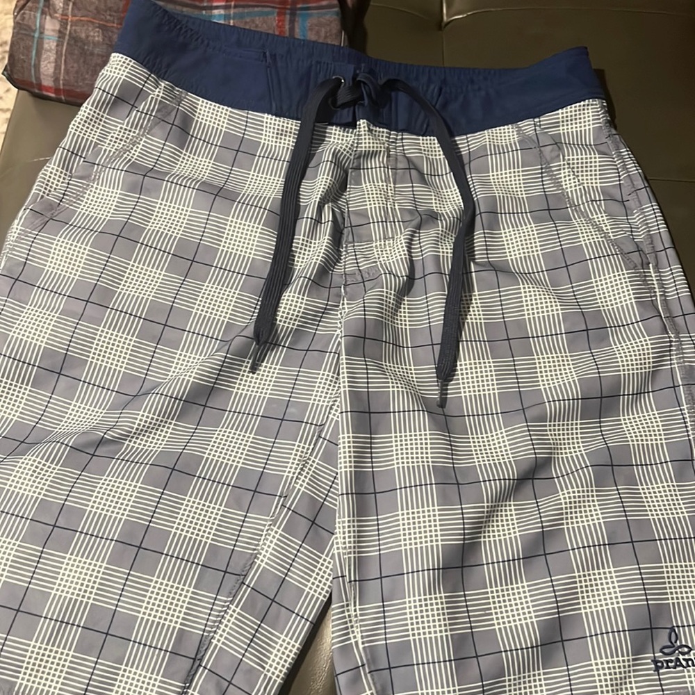 Prana size 32 board shorts